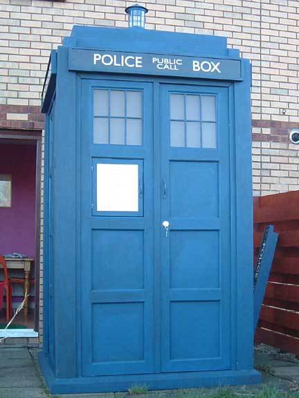Just Sheds: Nope they are TARDIS sheds - Doctor Sheddies 