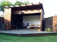 Garden Cinema - Rob Eardley
