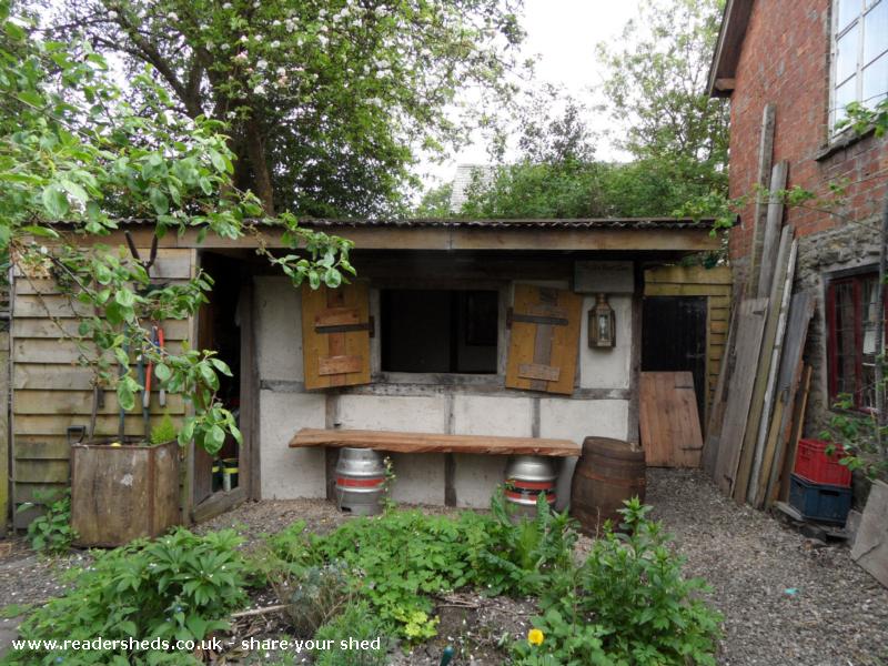 THE BOOT INN - Mike Longden