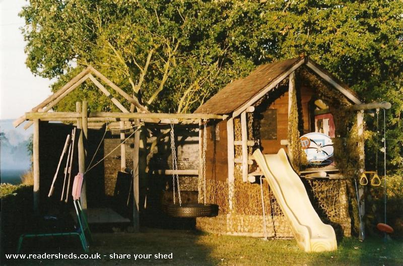 The Round Log Shed, Unique from garden owned by Katie ...