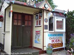 Hanging Bumstead Railway Station - Grancher