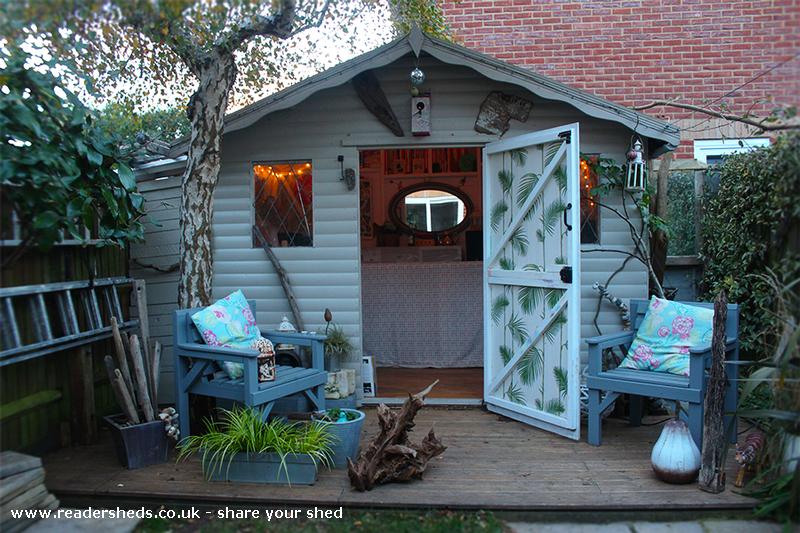 Location: End of garden - Sheddie: Mitchell Pay