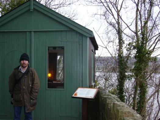 The romantic, dirty summerhouse - Dylan Thomas