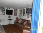 DELS DEN: lounge area