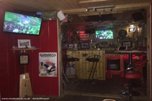 The Red Dragon (chataux delux), Bridgend