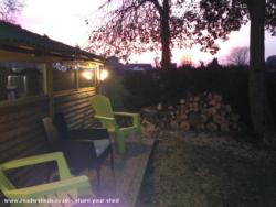 Buff's Bar: Outside