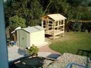 The four posts tree hoose: Mid way