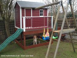 Photo 1 of shed - Robyns Tree House, 