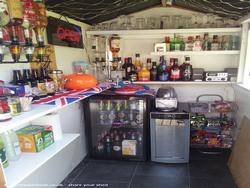 Photo 5 of shed - Austin's Bar, Leicestershire