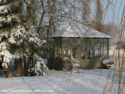 Summer House in the snow of shed - Riverside Summer House, Nottinghamshire