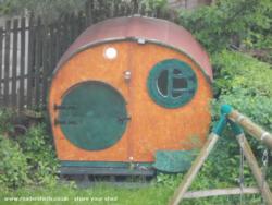 front view of shed - Sol's Hobbit Hole, South Yorkshire