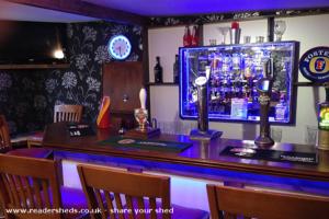 Draught beers flowing and Sky HD fitted in of shed - The Wivern Inn, East Riding of Yorkshire