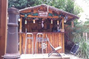 Photo 3 of shed - Payne's Tiki Bar, Buckinghamshire
