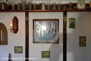 Photo's & Picture wall of shed - The Doghouse, West Midlands
