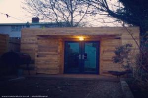Front View of shed - AJK Architecture + Design Ltd Shed Office, Greater London