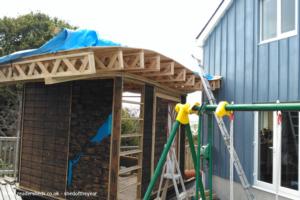 roof construction of shed - Buenai Vista, Gwynedd