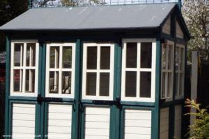 the front with signals of shed - , 
