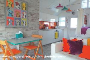 Dining and interior of shed - Holi Moli, Somerset