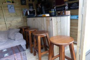 Bar and Stools - no cat of shed - Calico Roasts, Warwickshire