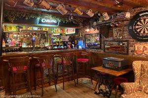 Bar of shed - The Cutty Sark Pub, Kent