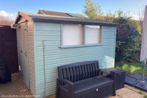 Adam's Retro Electronics Workshop: Exterior #1