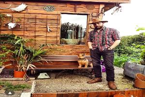 The Cabin: side