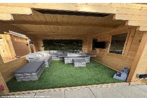 The mains outdoor retreat, West Sussex